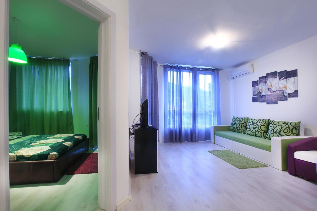 Modern Delux Apartments In Flowers&Pool Private Complex バルチク エクステリア 写真