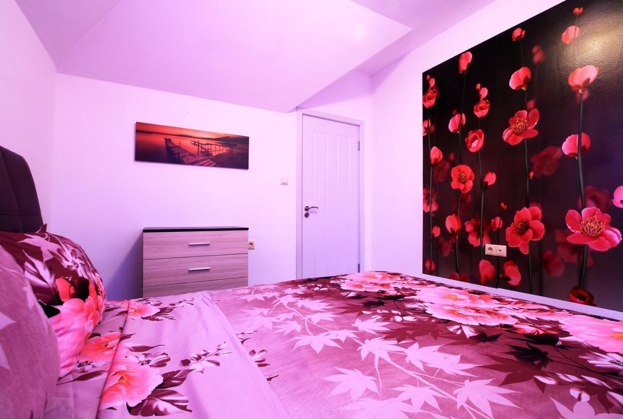 Modern Delux Apartments In Flowers&Pool Private Complex バルチク エクステリア 写真