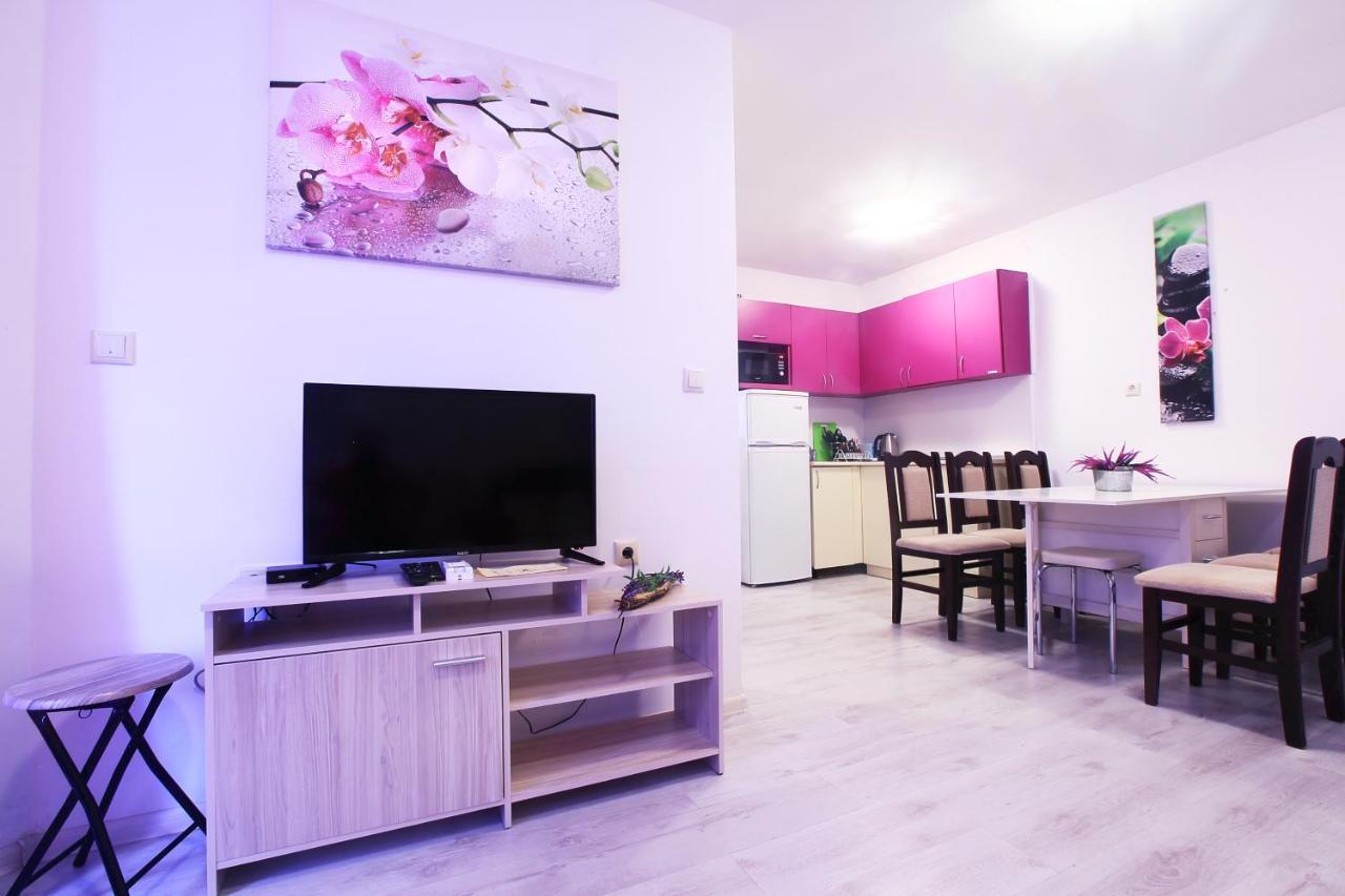 Modern Delux Apartments In Flowers&Pool Private Complex バルチク エクステリア 写真