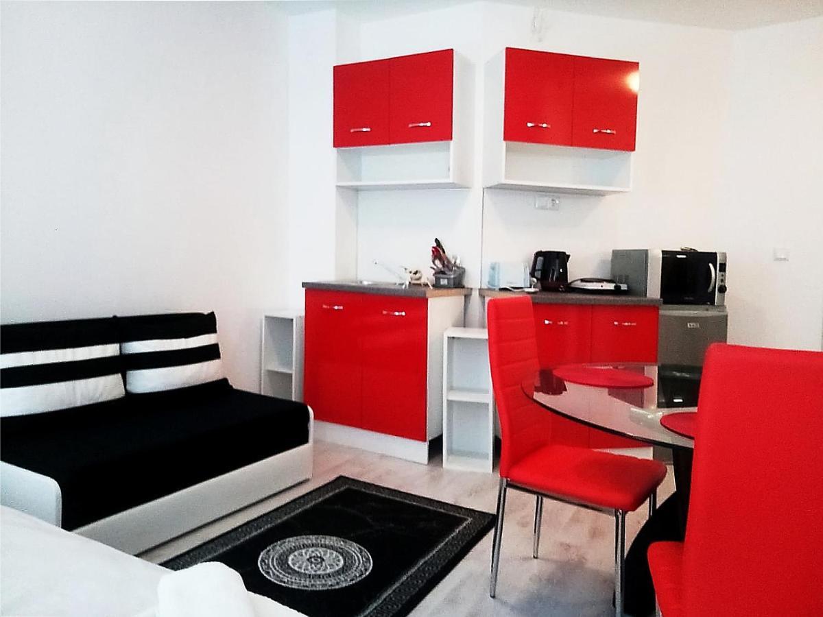 Modern Delux Apartments In Flowers&Pool Private Complex バルチク エクステリア 写真
