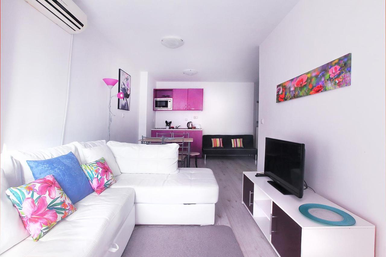 Modern Delux Apartments In Flowers&Pool Private Complex バルチク エクステリア 写真